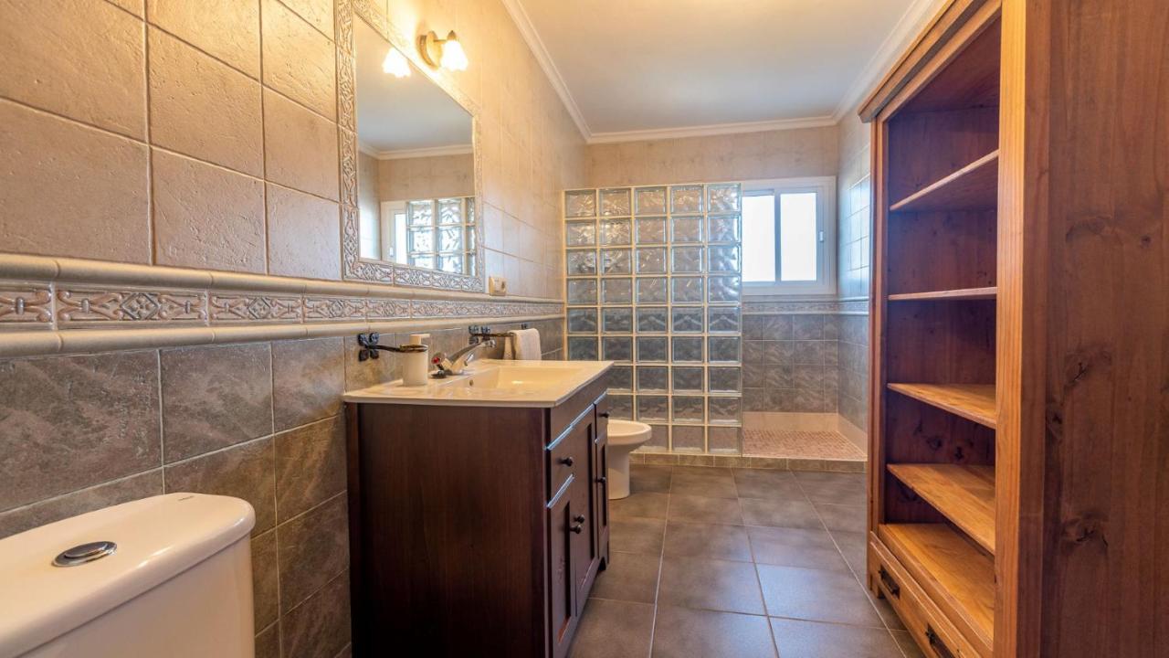 Apartamento Luz C Bolonia Eksteriør billede